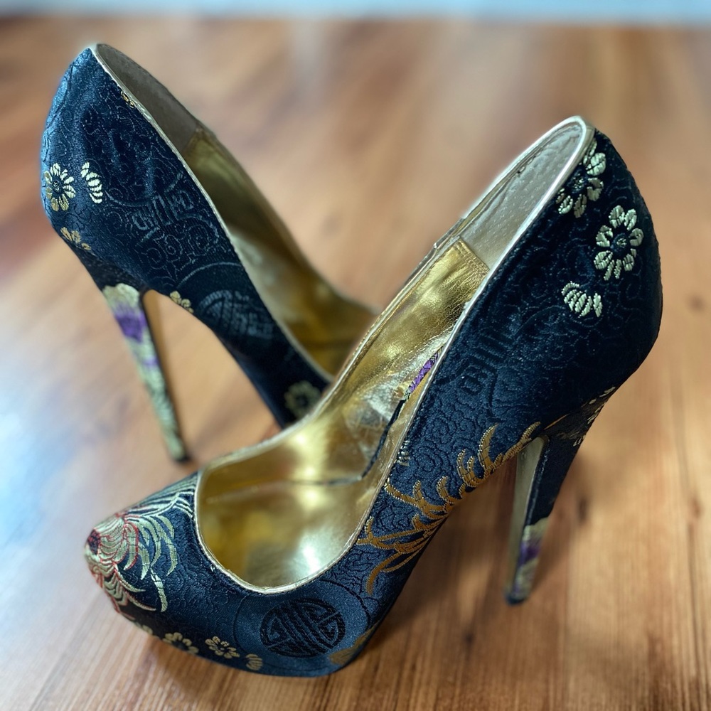 Asian floral print heels